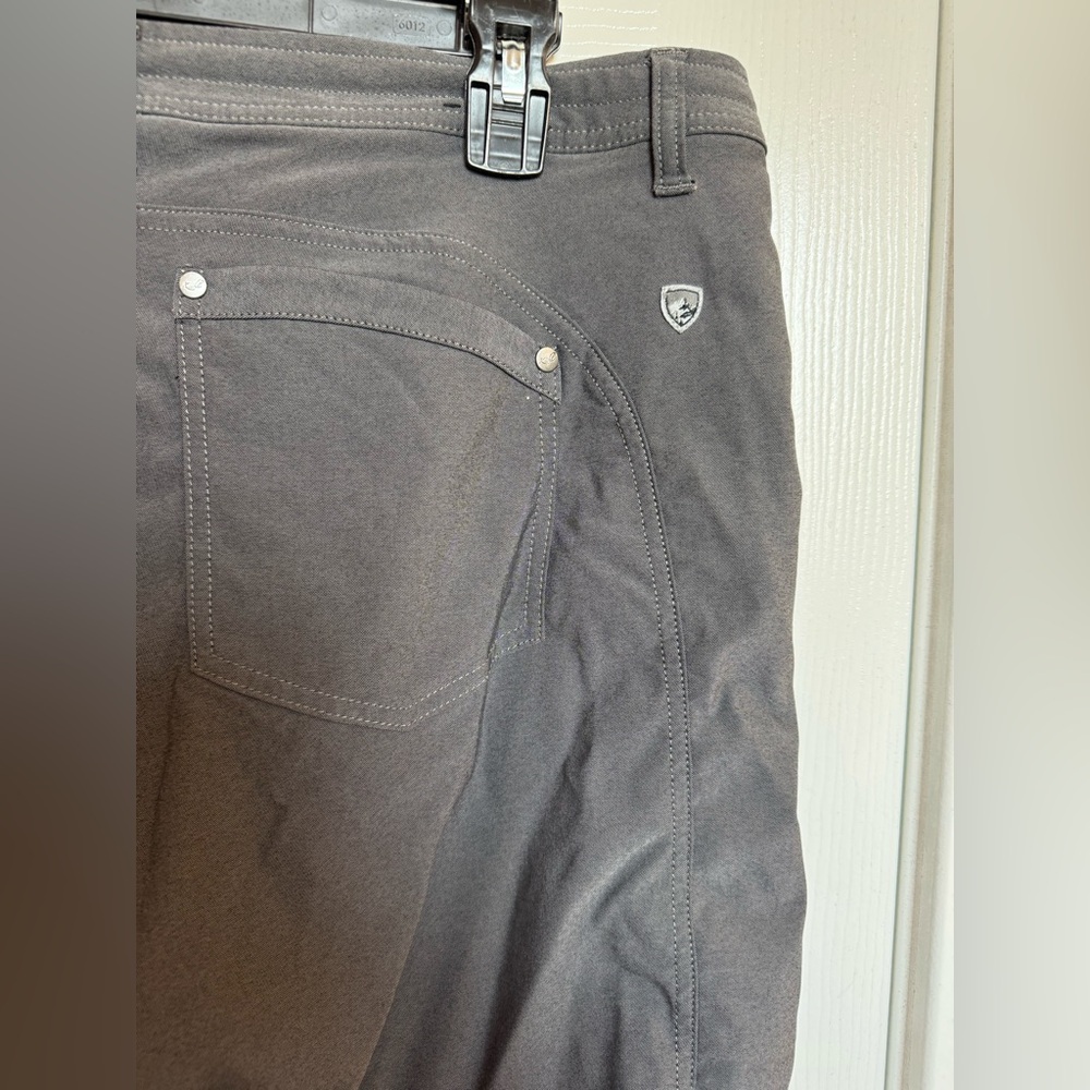 KUHL women’s shorts - Picture 6 of 7